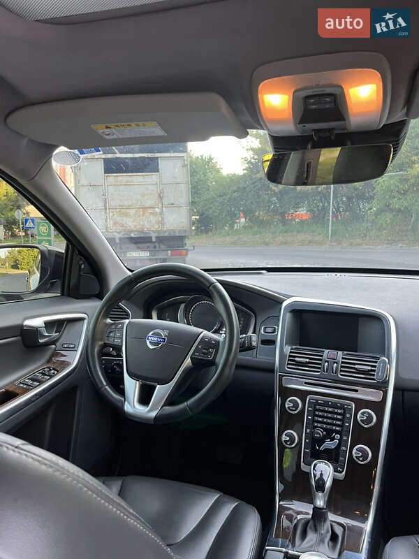 Позашляховик / Кросовер Volvo XC60 2017 в Львові фото 12 Позашляховик / Кросовер Volvo XC60 2017 в Львові