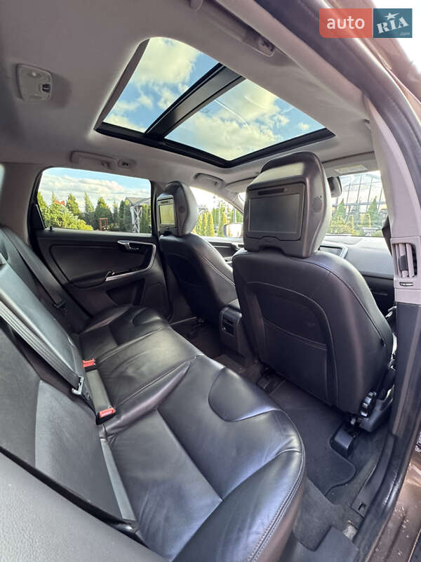 Позашляховик / Кросовер Volvo XC60 2015 в Моршині фото 23 Позашляховик / Кросовер Volvo XC60 2015 в Моршині