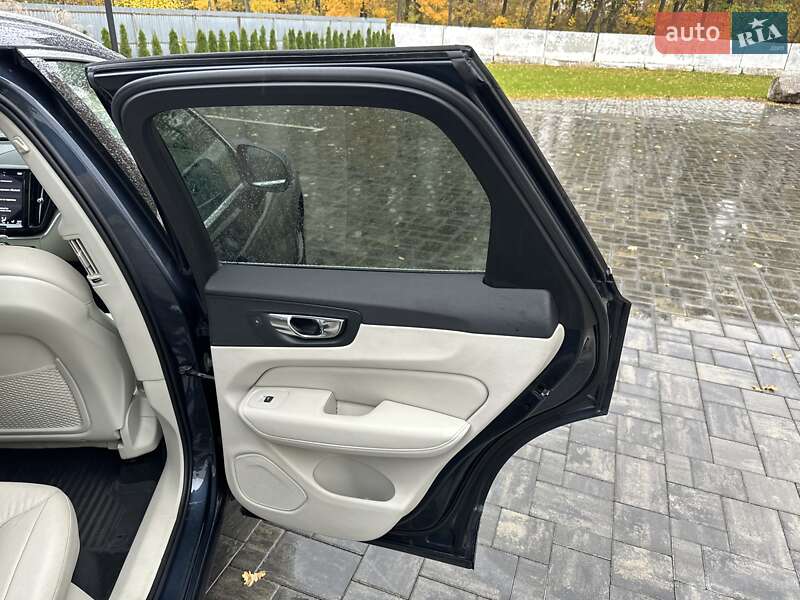 Внедорожник / Кроссовер Volvo XC60 2020 в Луцке фото 31 Внедорожник / Кроссовер Volvo XC60 2020 в Луцке