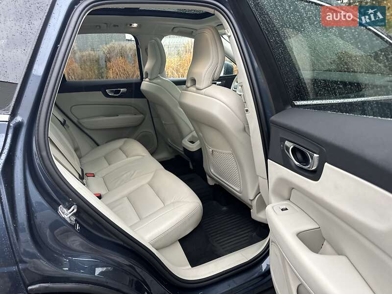 Внедорожник / Кроссовер Volvo XC60 2020 в Луцке фото 32 Внедорожник / Кроссовер Volvo XC60 2020 в Луцке