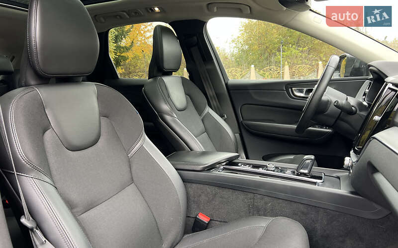 Внедорожник / Кроссовер Volvo XC60 2020 в Львове фото 20 Внедорожник / Кроссовер Volvo XC60 2020 в Львове