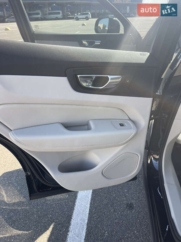 Позашляховик / Кросовер Volvo XC60 2024 в Києві фото 23 Позашляховик / Кросовер Volvo XC60 2024 в Києві