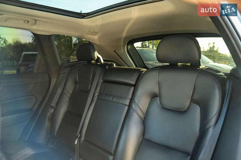Позашляховик / Кросовер Volvo XC60 2018 в Чернівцях фото 38 Позашляховик / Кросовер Volvo XC60 2018 в Чернівцях