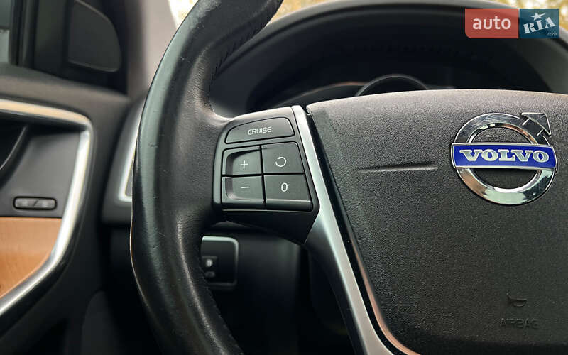 Позашляховик / Кросовер Volvo XC60 2017 в Львові фото 9 Позашляховик / Кросовер Volvo XC60 2017 в Львові
