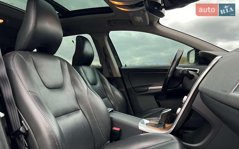 Позашляховик / Кросовер Volvo XC60 2017 в Львові фото 19 Позашляховик / Кросовер Volvo XC60 2017 в Львові