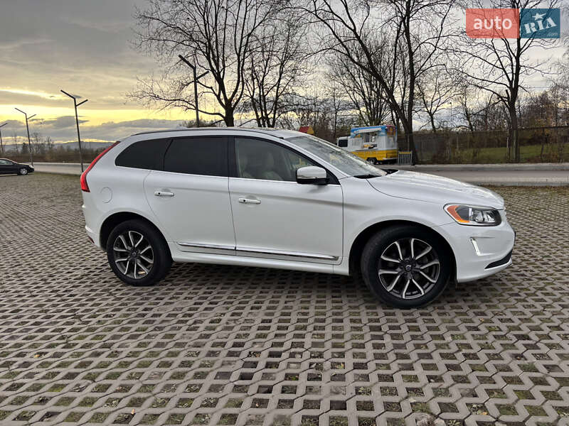 Позашляховик / Кросовер Volvo XC60 2016 в Косові фото 3 Позашляховик / Кросовер Volvo XC60 2016 в Косові