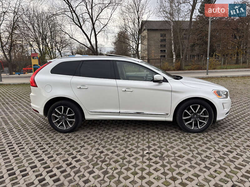 Позашляховик / Кросовер Volvo XC60 2016 в Косові фото 27 Позашляховик / Кросовер Volvo XC60 2016 в Косові