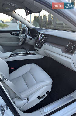 Внедорожник / Кроссовер Volvo XC60 2022 в Львове