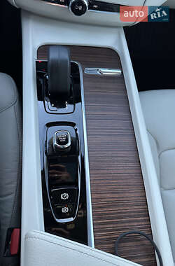 Внедорожник / Кроссовер Volvo XC60 2022 в Львове