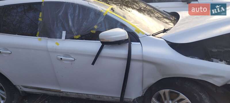 Внедорожник / Кроссовер Volvo XC60 2016 в Киеве фото 2 Внедорожник / Кроссовер Volvo XC60 2016 в Киеве