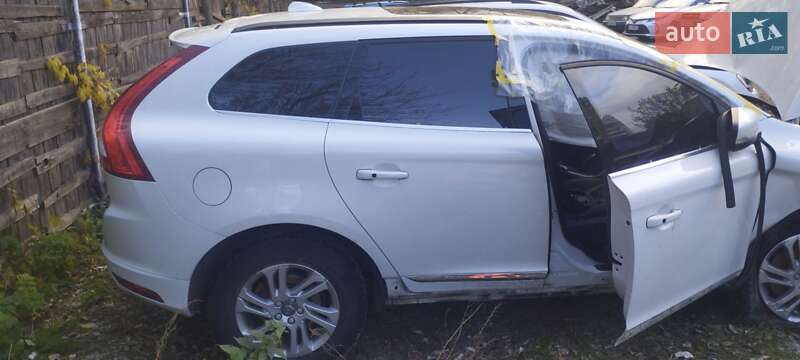 Внедорожник / Кроссовер Volvo XC60 2016 в Киеве фото 6 Внедорожник / Кроссовер Volvo XC60 2016 в Киеве