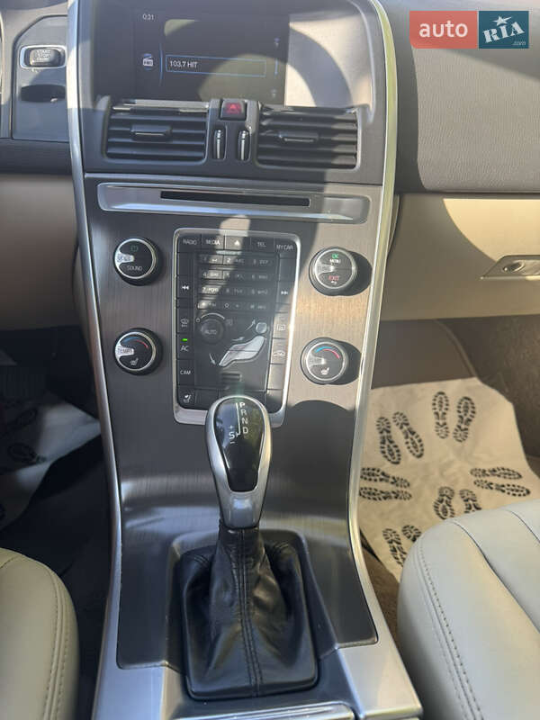 Позашляховик / Кросовер Volvo XC60 2013 в Рівному