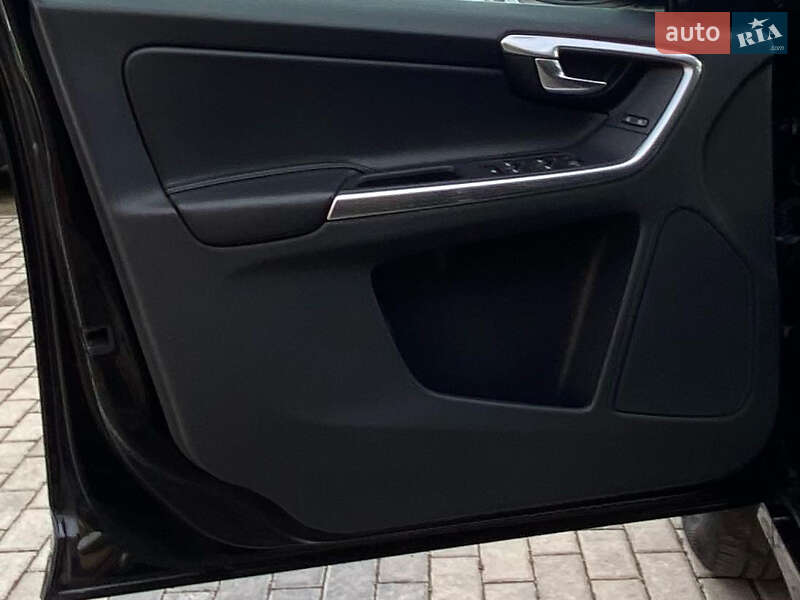 Внедорожник / Кроссовер Volvo XC60 2016 в Ровно фото 34 Внедорожник / Кроссовер Volvo XC60 2016 в Ровно