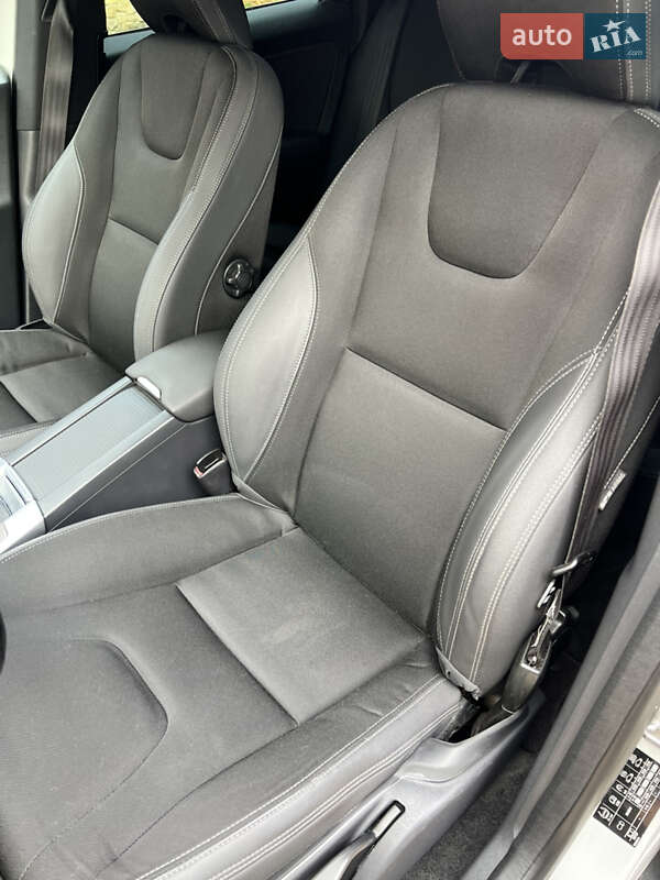 Внедорожник / Кроссовер Volvo XC60 2013 в Черновцах фото 23 Внедорожник / Кроссовер Volvo XC60 2013 в Черновцах