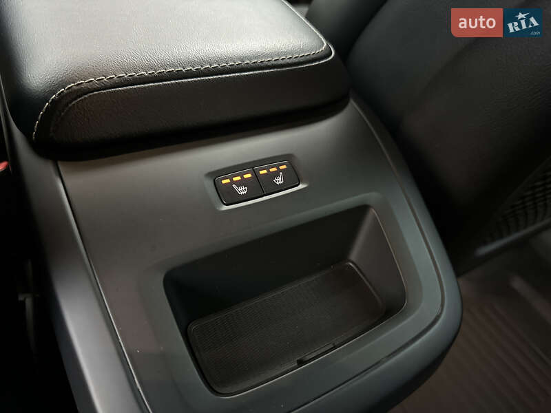 Внедорожник / Кроссовер Volvo XC60 2018 в Киеве фото 44 Внедорожник / Кроссовер Volvo XC60 2018 в Киеве