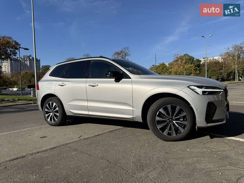 Позашляховик / Кросовер Volvo XC60 2023 в Одесі фото 4 Позашляховик / Кросовер Volvo XC60 2023 в Одесі