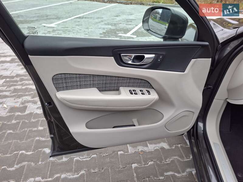 Внедорожник / Кроссовер Volvo XC60 2020 в Бережанах