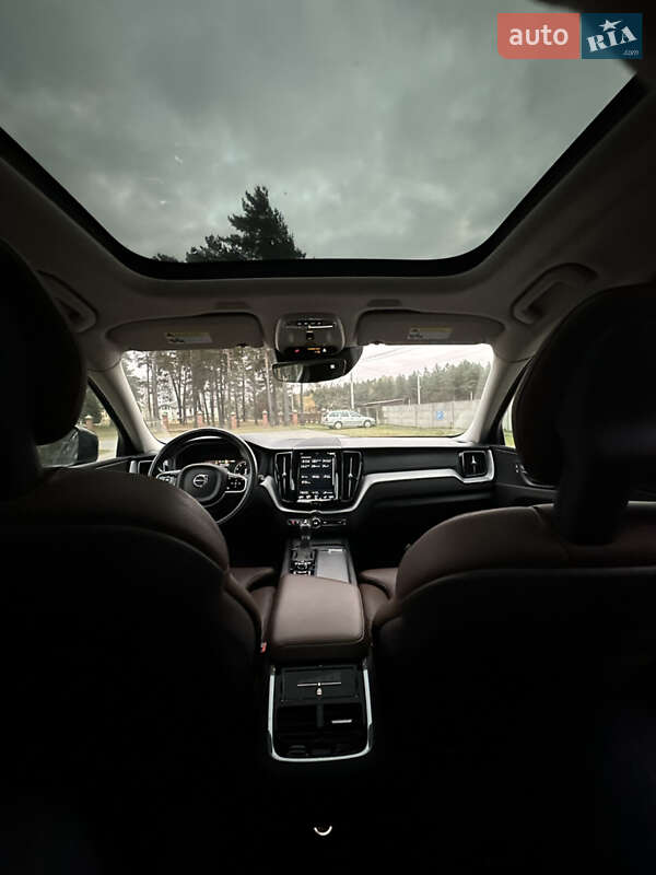 Позашляховик / Кросовер Volvo XC60 2018 в Львові фото 18 Позашляховик / Кросовер Volvo XC60 2018 в Львові