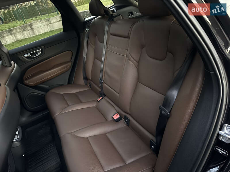 Позашляховик / Кросовер Volvo XC60 2018 в Львові фото 20 Позашляховик / Кросовер Volvo XC60 2018 в Львові