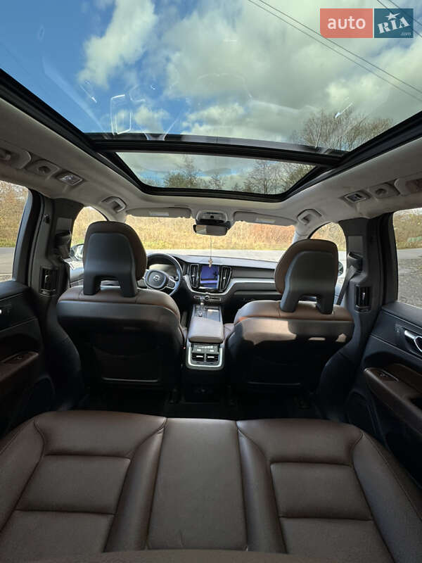 Внедорожник / Кроссовер Volvo XC60 2017 в Ивано-Франковске фото 8 Внедорожник / Кроссовер Volvo XC60 2017 в Ивано-Франковске