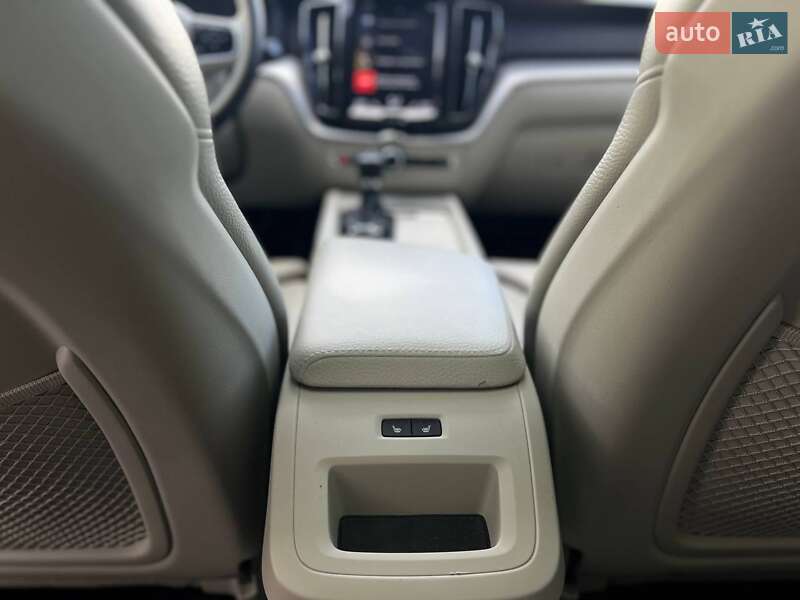 Позашляховик / Кросовер Volvo XC60 2018 в Івано-Франківську