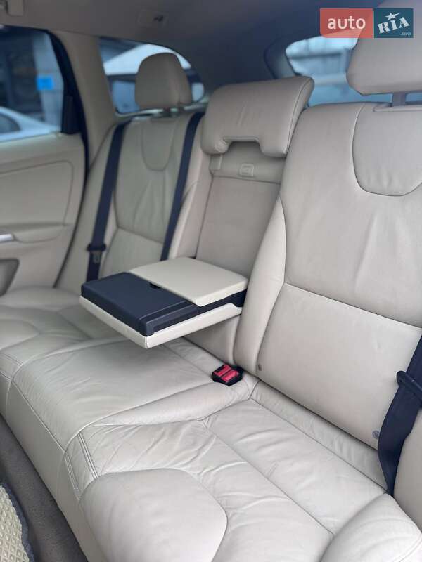 Внедорожник / Кроссовер Volvo XC60 2012 в Киеве фото 36 Внедорожник / Кроссовер Volvo XC60 2012 в Киеве