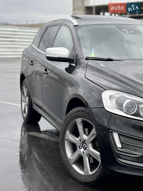 Позашляховик / Кросовер Volvo XC60 2015 в Львові фото 9 Позашляховик / Кросовер Volvo XC60 2015 в Львові