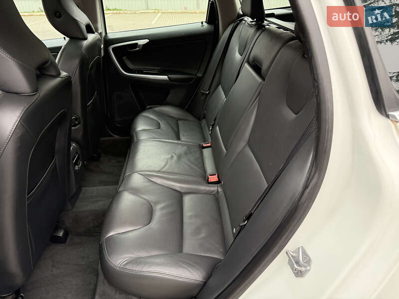 Позашляховик / Кросовер Volvo XC60 2013 в Луцьку фото 19 Позашляховик / Кросовер Volvo XC60 2013 в Луцьку