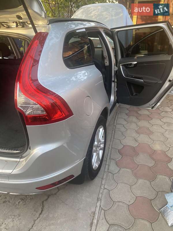 Внедорожник / Кроссовер Volvo XC60 2014 в Тернополе