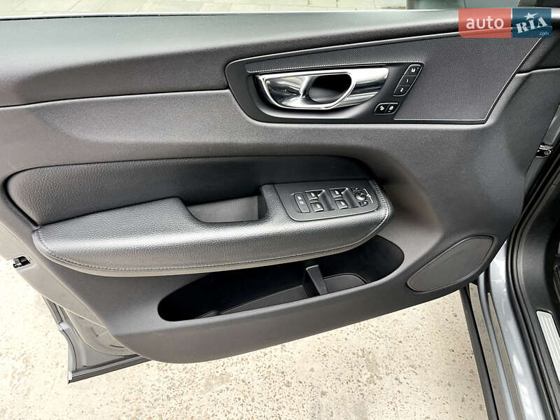 Позашляховик / Кросовер Volvo XC60 2017 в Києві фото 26 Позашляховик / Кросовер Volvo XC60 2017 в Києві