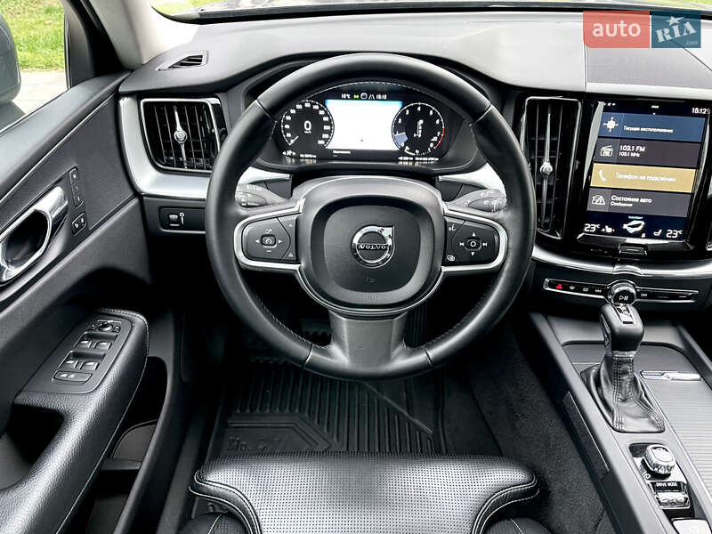 Позашляховик / Кросовер Volvo XC60 2017 в Києві фото 49 Позашляховик / Кросовер Volvo XC60 2017 в Києві
