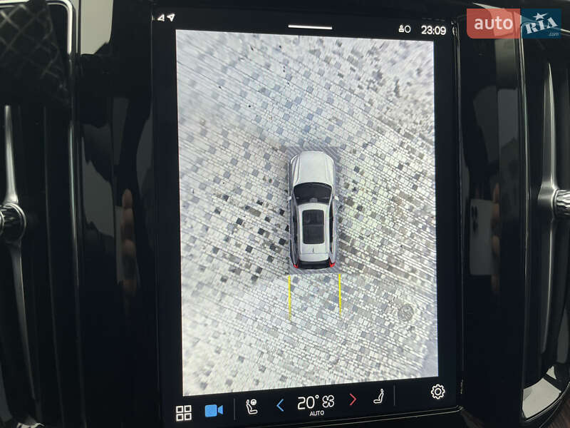 Позашляховик / Кросовер Volvo XC60 2024 в Дніпрі