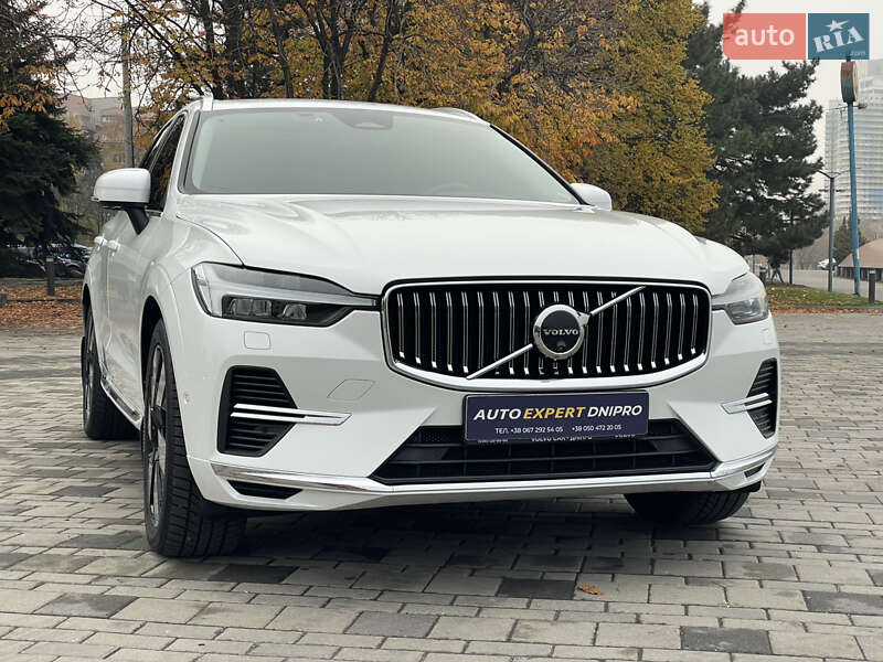 Позашляховик / Кросовер Volvo XC60 2024 в Дніпрі