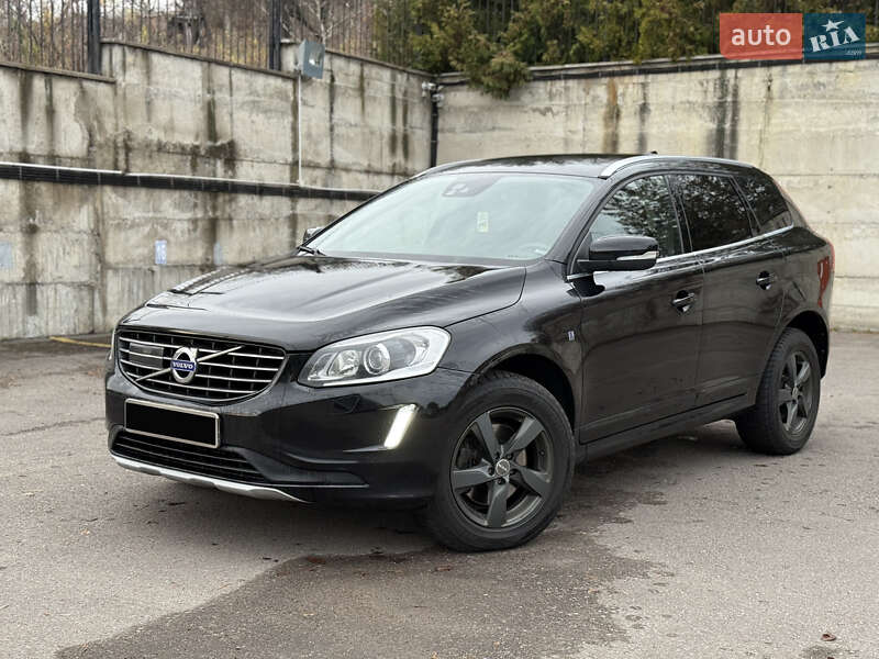 Внедорожник / Кроссовер Volvo XC60 2015 в Ровно