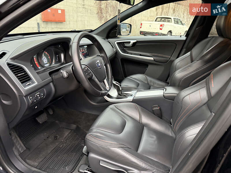 Внедорожник / Кроссовер Volvo XC60 2015 в Ровно