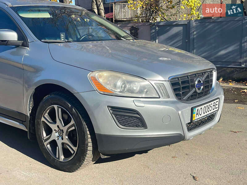 Внедорожник / Кроссовер Volvo XC60 2012 в Мукачево