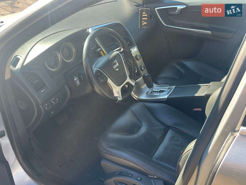 Внедорожник / Кроссовер Volvo XC60 2012 в Мукачево