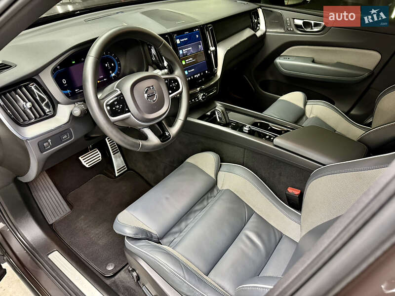 Внедорожник / Кроссовер Volvo XC60 2021 в Днепре фото 11 Внедорожник / Кроссовер Volvo XC60 2021 в Днепре