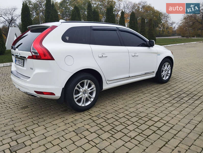 Внедорожник / Кроссовер Volvo XC60 2015 в Одессе фото 7 Внедорожник / Кроссовер Volvo XC60 2015 в Одессе