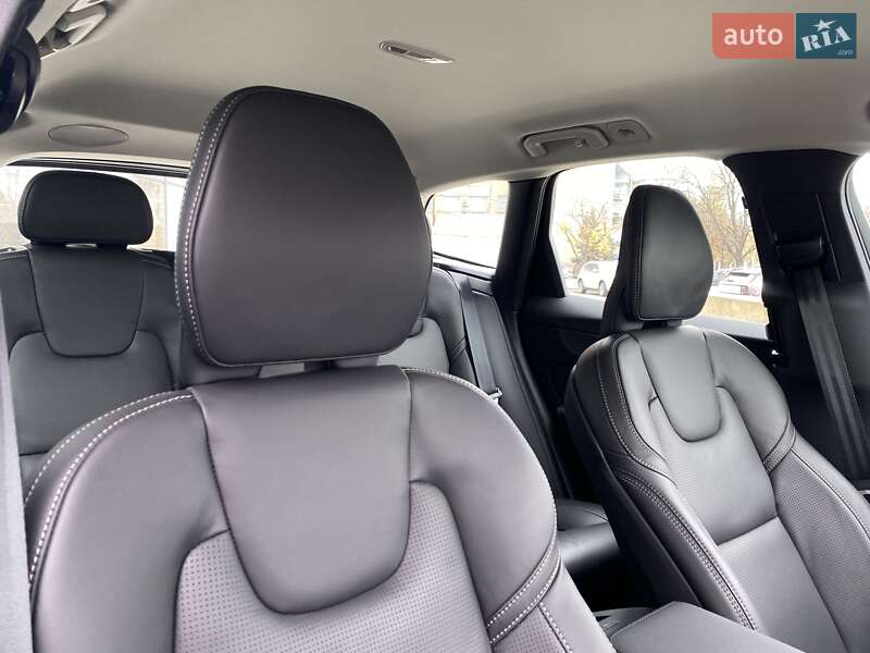 Позашляховик / Кросовер Volvo XC60 2025 в Дніпрі фото 18 Позашляховик / Кросовер Volvo XC60 2025 в Дніпрі