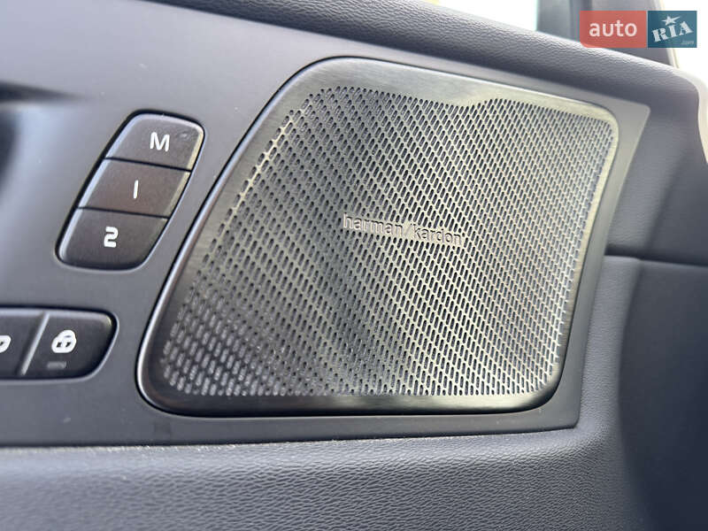 Внедорожник / Кроссовер Volvo XC60 2022 в Ирпене