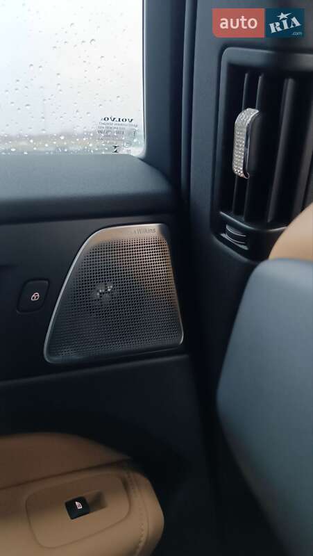 Внедорожник / Кроссовер Volvo XC60 2019 в Львове