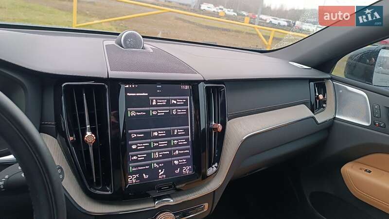 Внедорожник / Кроссовер Volvo XC60 2019 в Львове