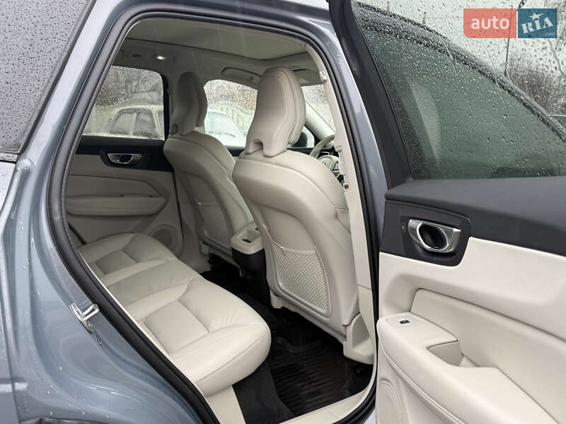 Позашляховик / Кросовер Volvo XC60 2023 в Хмельницькому