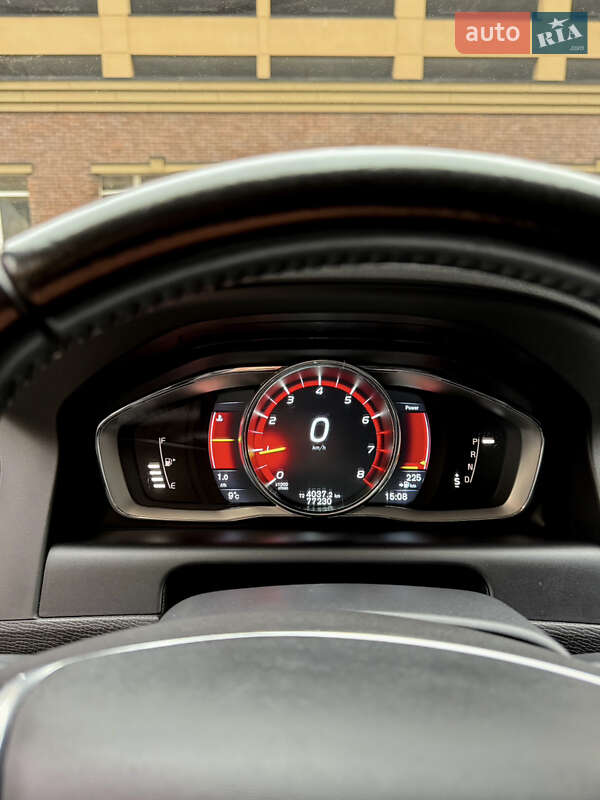 Внедорожник / Кроссовер Volvo XC60 2015 в Киеве