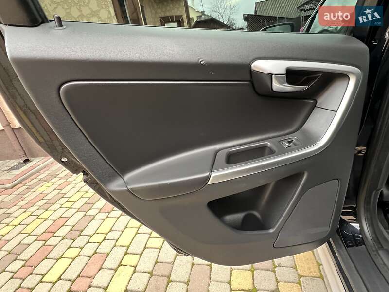 Внедорожник / Кроссовер Volvo XC60 2011 в Ивано-Франковске фото 92 Внедорожник / Кроссовер Volvo XC60 2011 в Ивано-Франковске