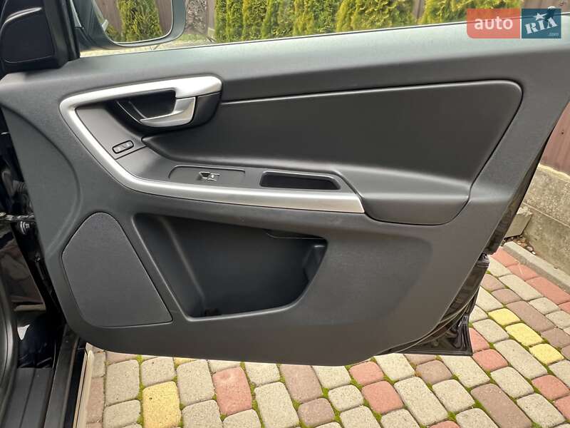 Внедорожник / Кроссовер Volvo XC60 2011 в Ивано-Франковске фото 103 Внедорожник / Кроссовер Volvo XC60 2011 в Ивано-Франковске