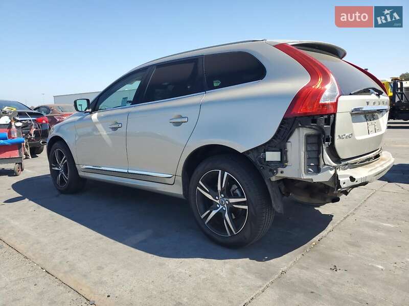 Внедорожник / Кроссовер Volvo XC60 2017 в Киеве