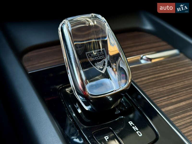 Позашляховик / Кросовер Volvo XC60 2020 в Києві