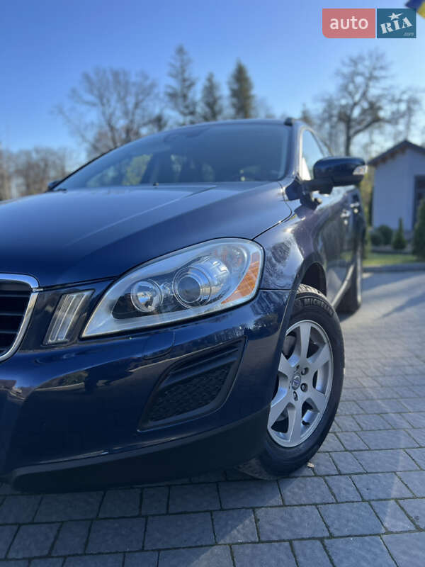 Внедорожник / Кроссовер Volvo XC60 2012 в Луцке